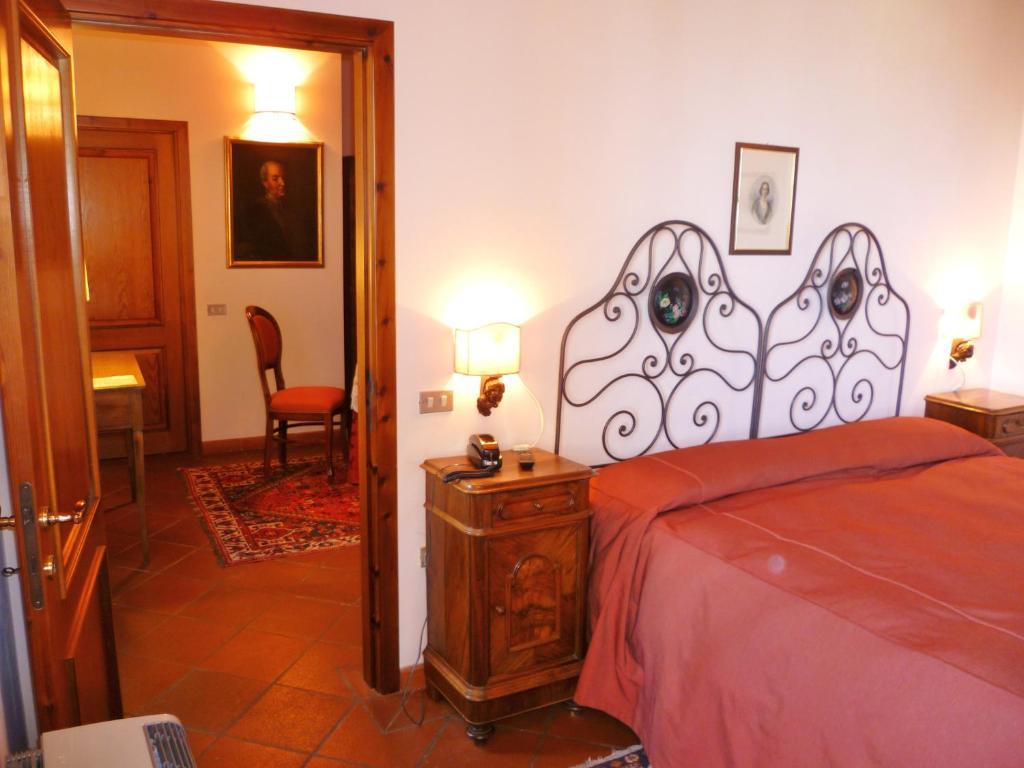 Locanda Di Villa Torraccia Pesaro Phòng bức ảnh